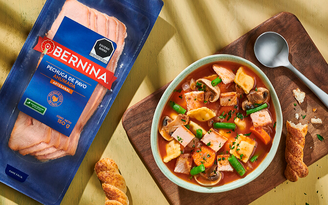 Sopa minestrone con Pechuga de Pavo Ahumada Artesanal